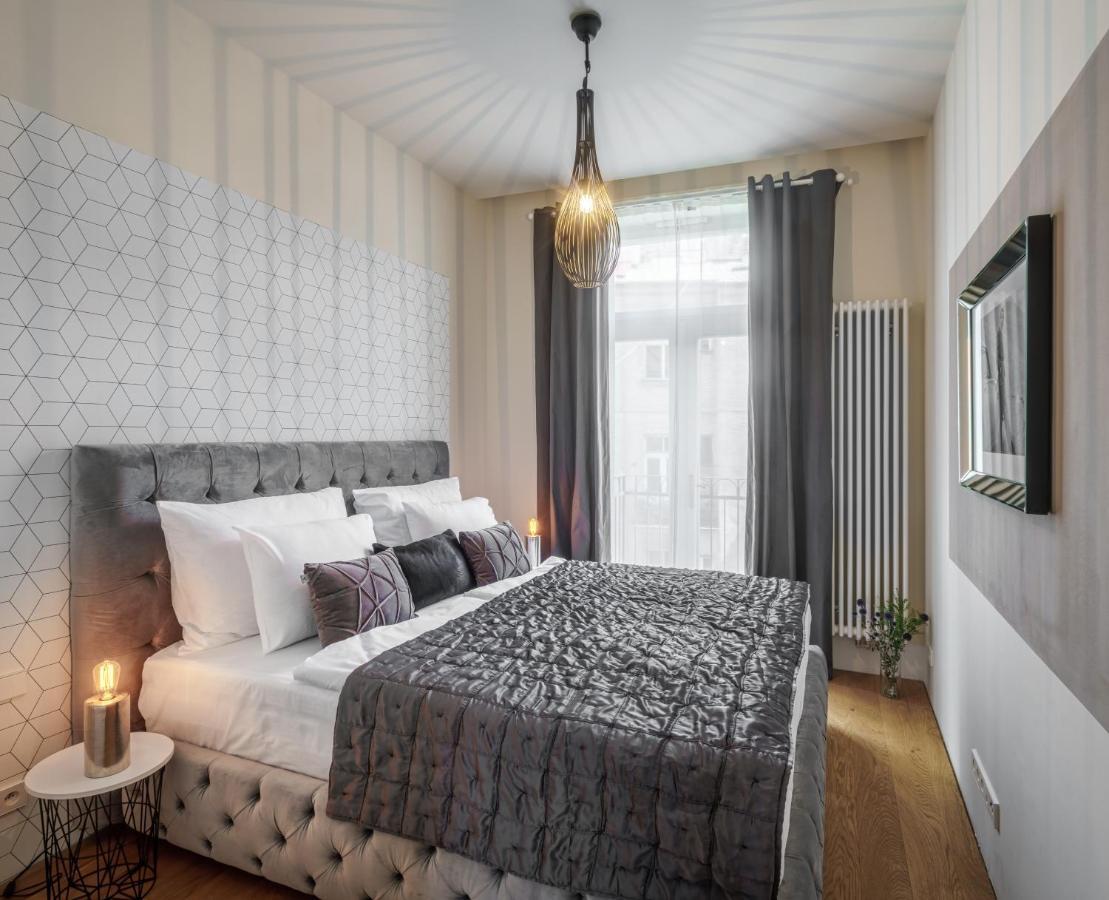 Mn6 Luxury Suites By Adrez 프라하 외부 사진
