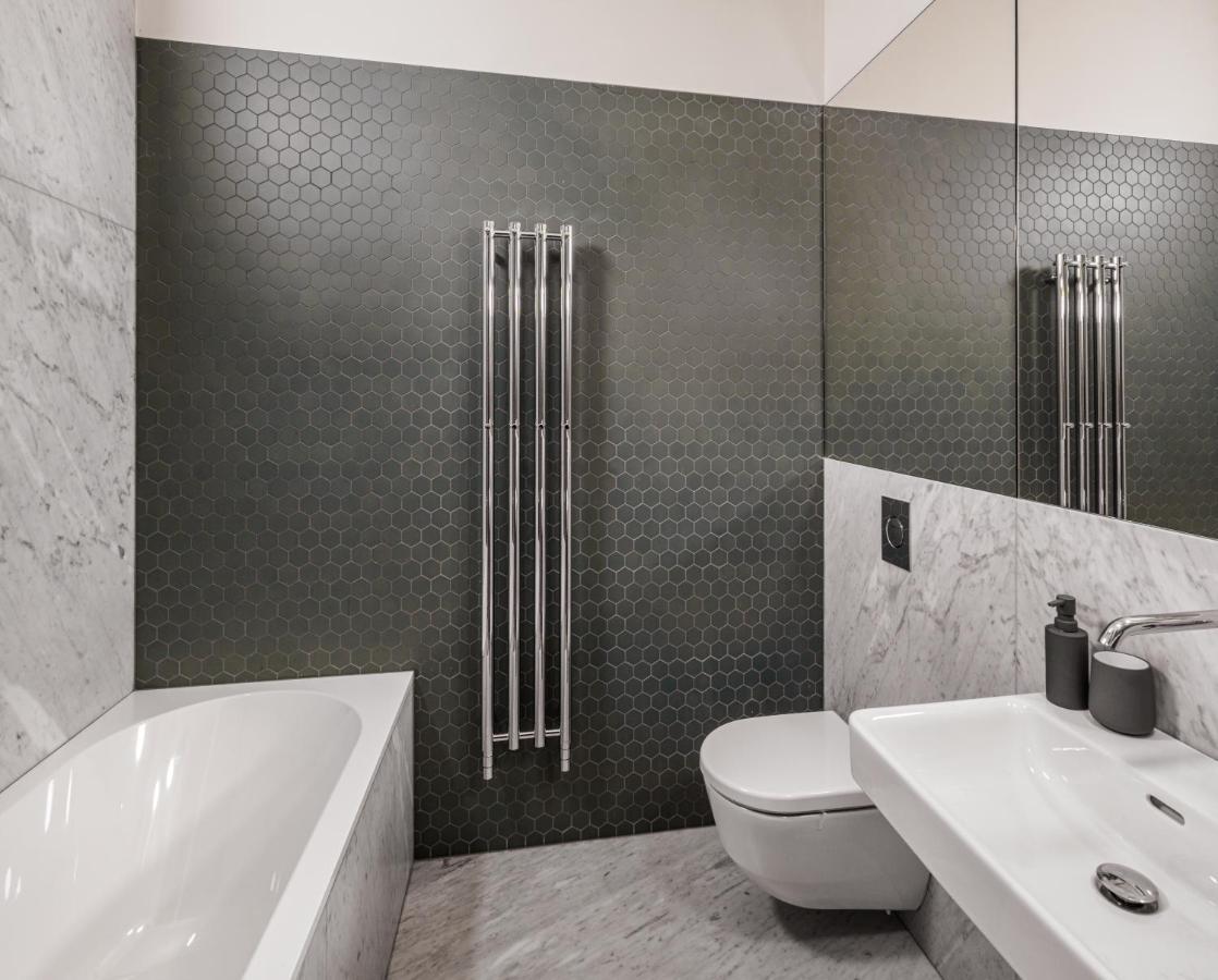 Mn6 Luxury Suites By Adrez 프라하 외부 사진