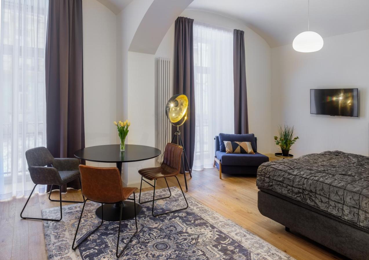 Mn6 Luxury Suites By Adrez 프라하 외부 사진